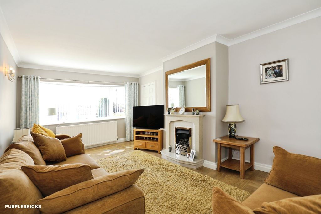 Property photo 2 of 24