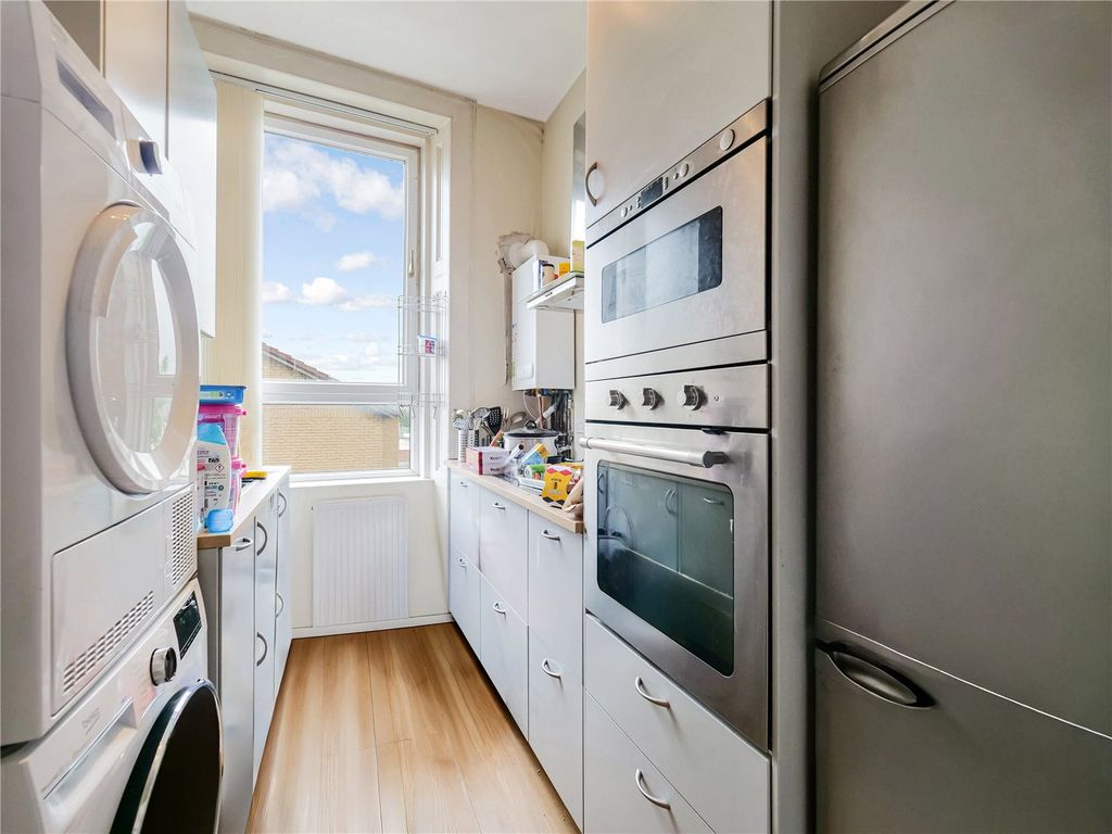 Property photo 3 of 8 Picture No. 05