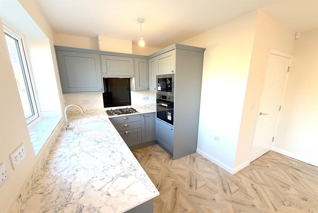 Property photo 3 of 14 Kitchen 2nd.Jpg