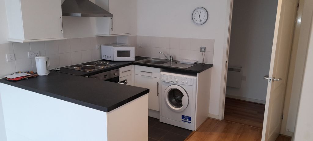 Property photo 1 of 8