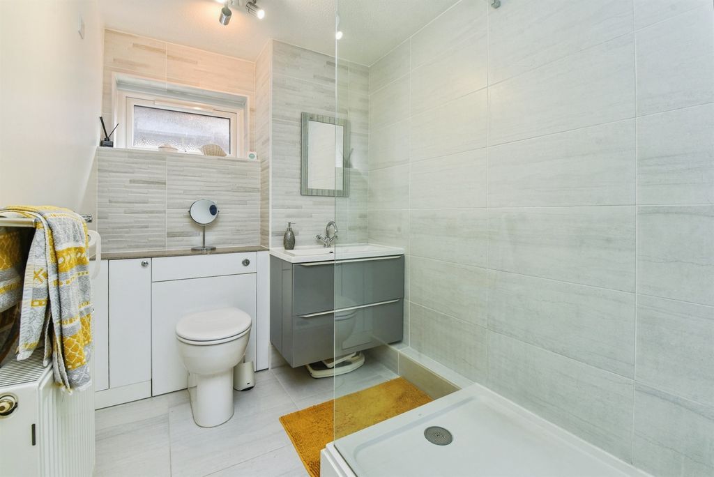 Additional image 15 of 2 bed flat for saleMill Close, Frome BA11