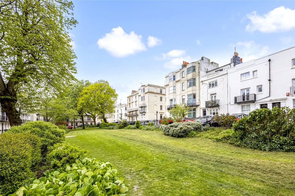 Property photo 2 of 20 Picture No. 03