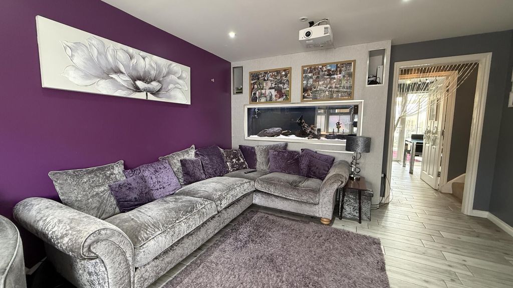 Property photo 3 of 15 Living Room