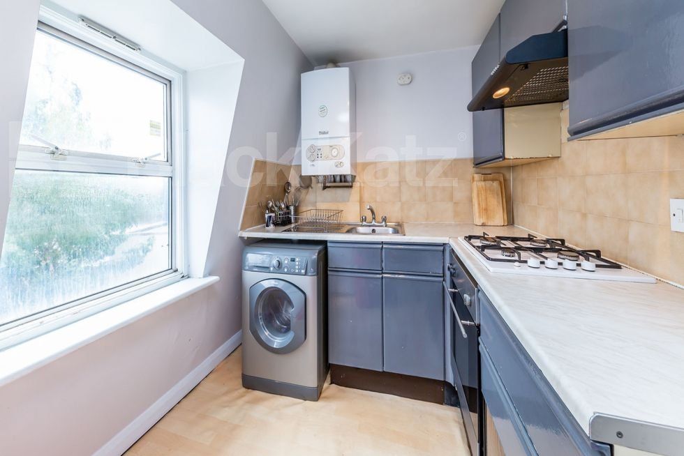 Property photo 1 of 5