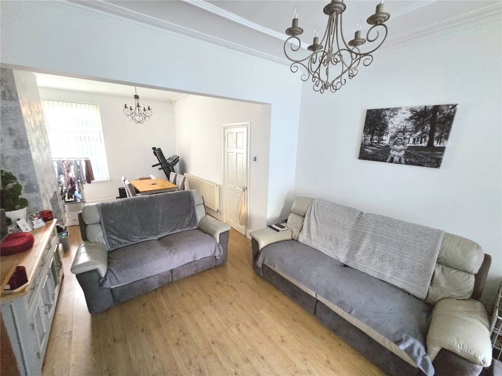 Property photo 3 of 15 Picture No. 13