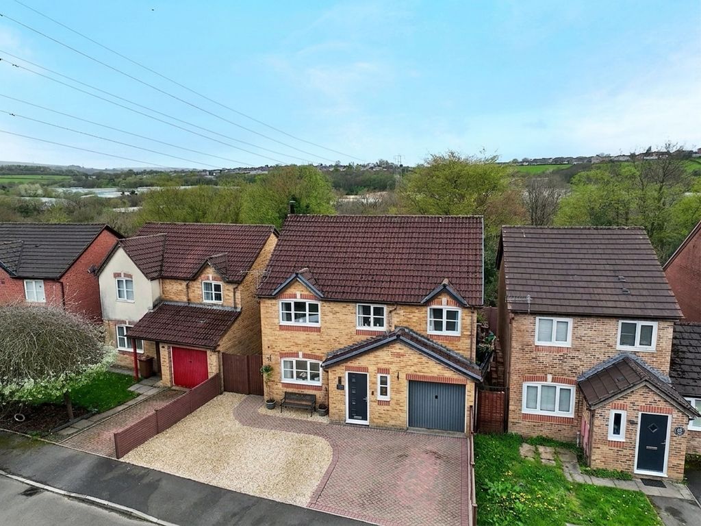 Property photo 2 of 47