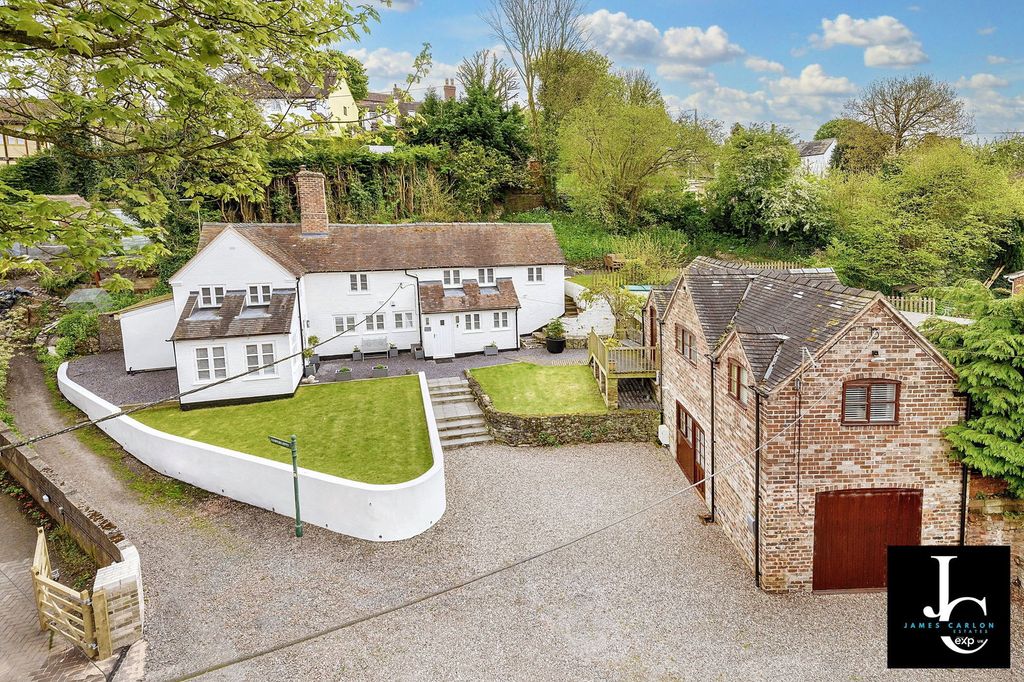 Property photo 1 of 30