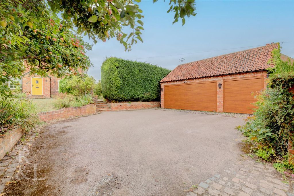 Property photo 2 of 44 Stcks (38).Jpg