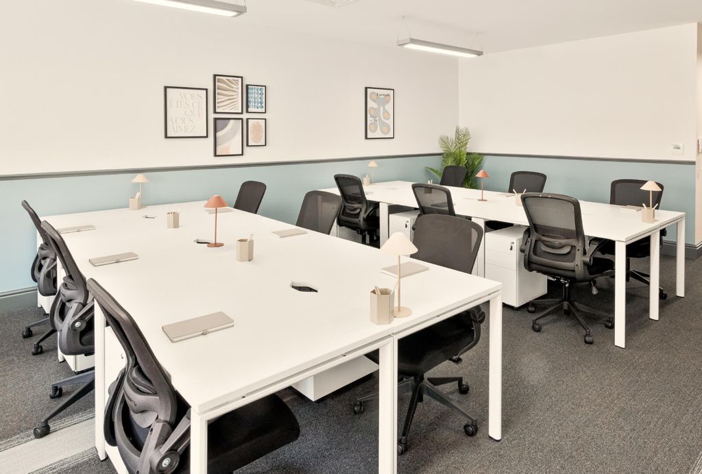 Property photo 2 of 13 Office