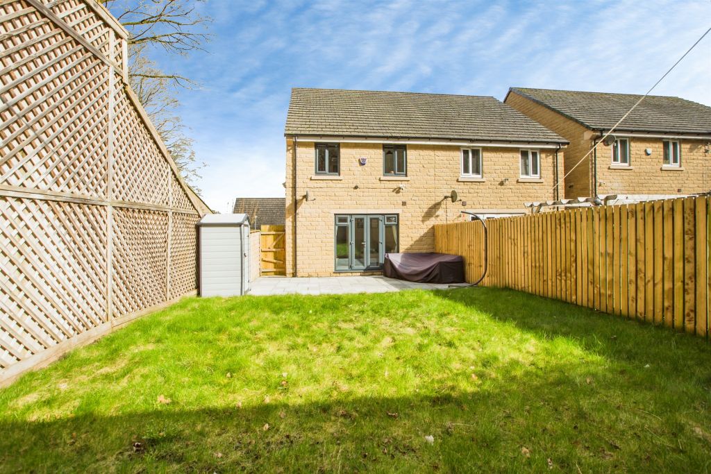 Property photo 2 of 23
