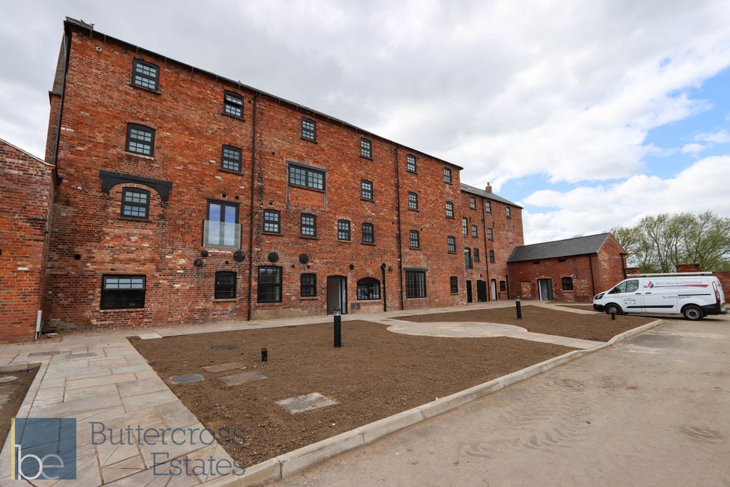Property photo 3 of 16 The Old Mill