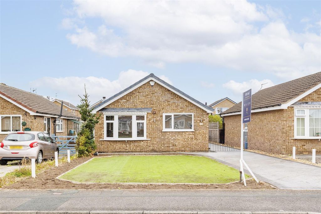 Property photo 1 of 23 15_Long_Furrow_18.Jpg