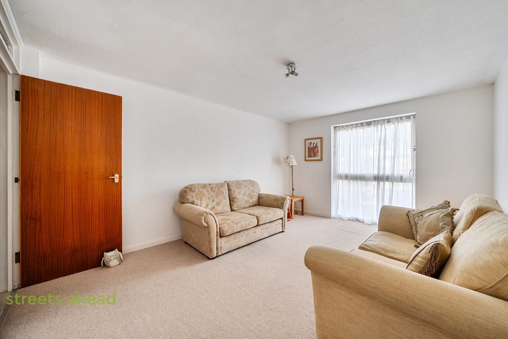 Property photo 2 of 13 31Ec83dc-6Ec1-422...