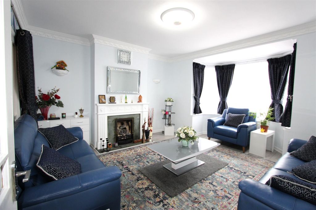 Property photo 3 of 38 3.Jpg