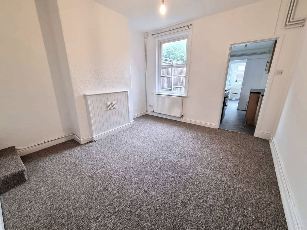 Property photo 3 of 10 Picture No. 10