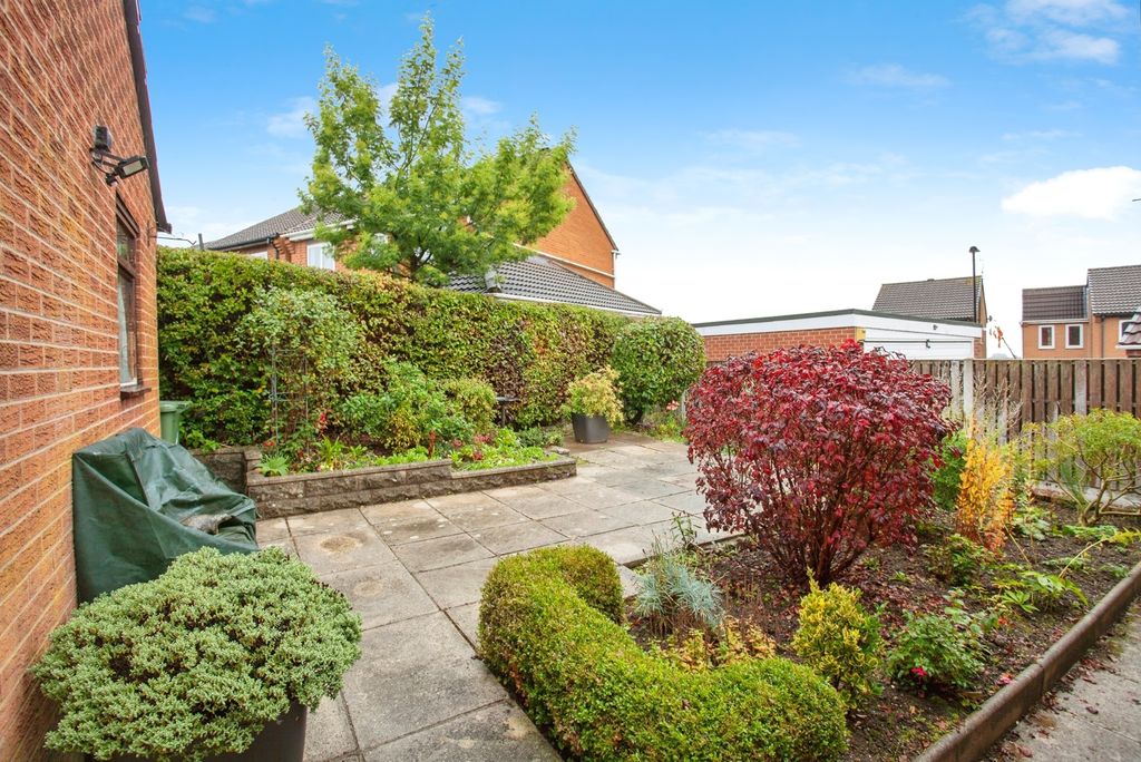 Property photo 3 of 17 Photo