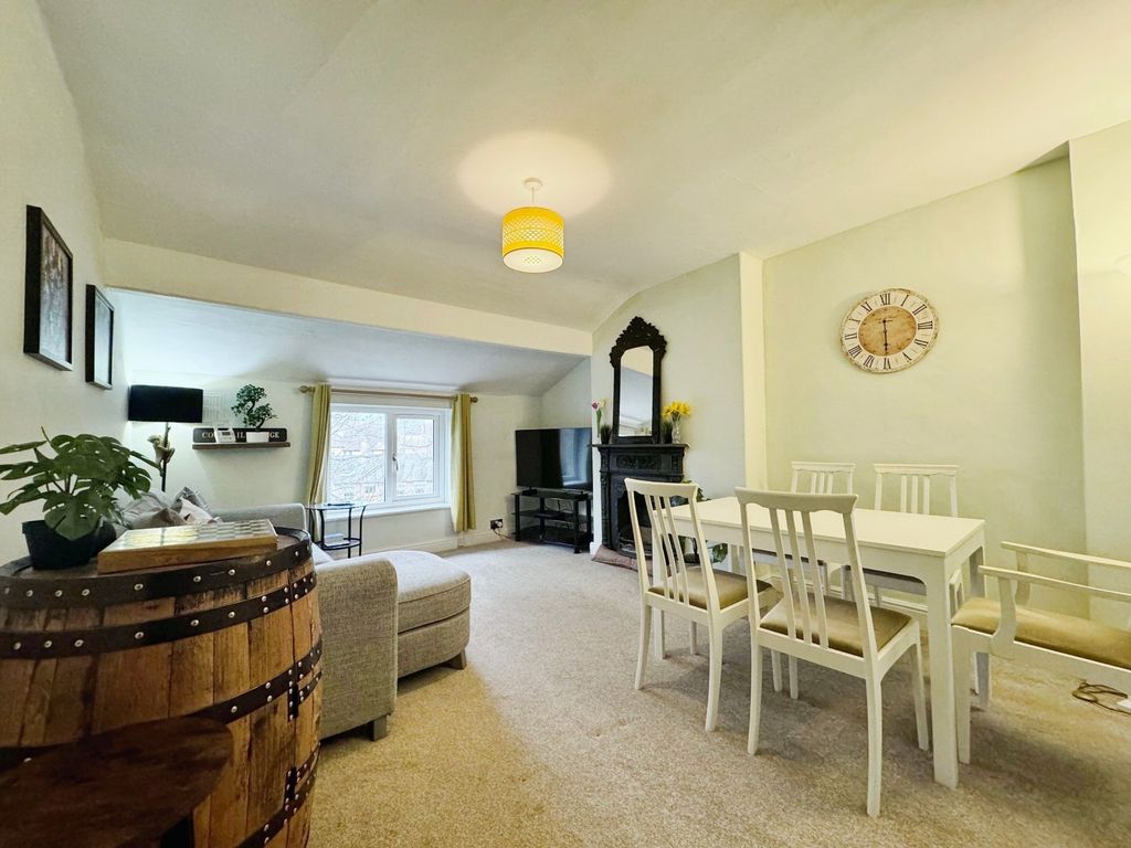 Property photo 2 of 17 Picture No. 08