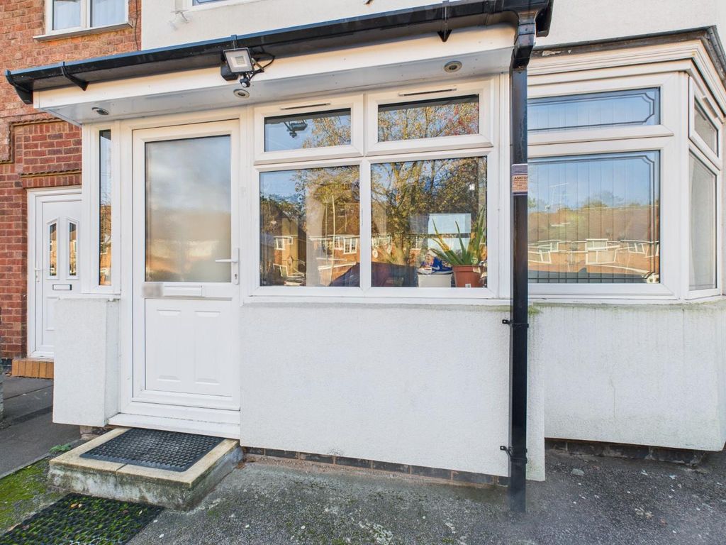 Property photo 1 of 15 Cam05348G0-Pr0025-Still020.Jpg