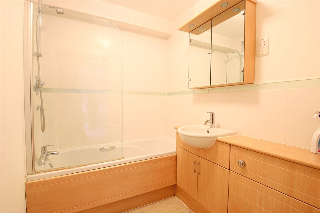 Property photo 3 of 5 Bathroom