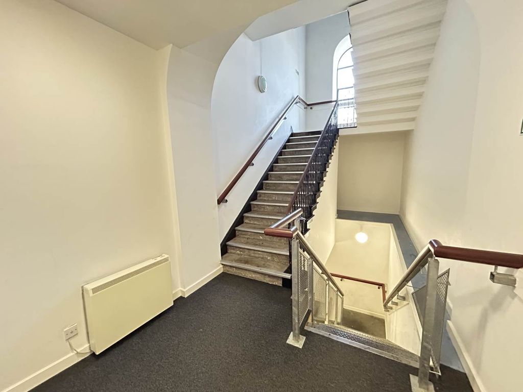 Property photo 3 of 14 Img_0575