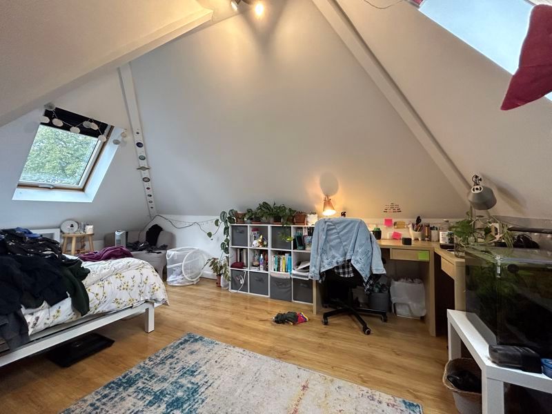 Property photo 2 of 11 Photo 16