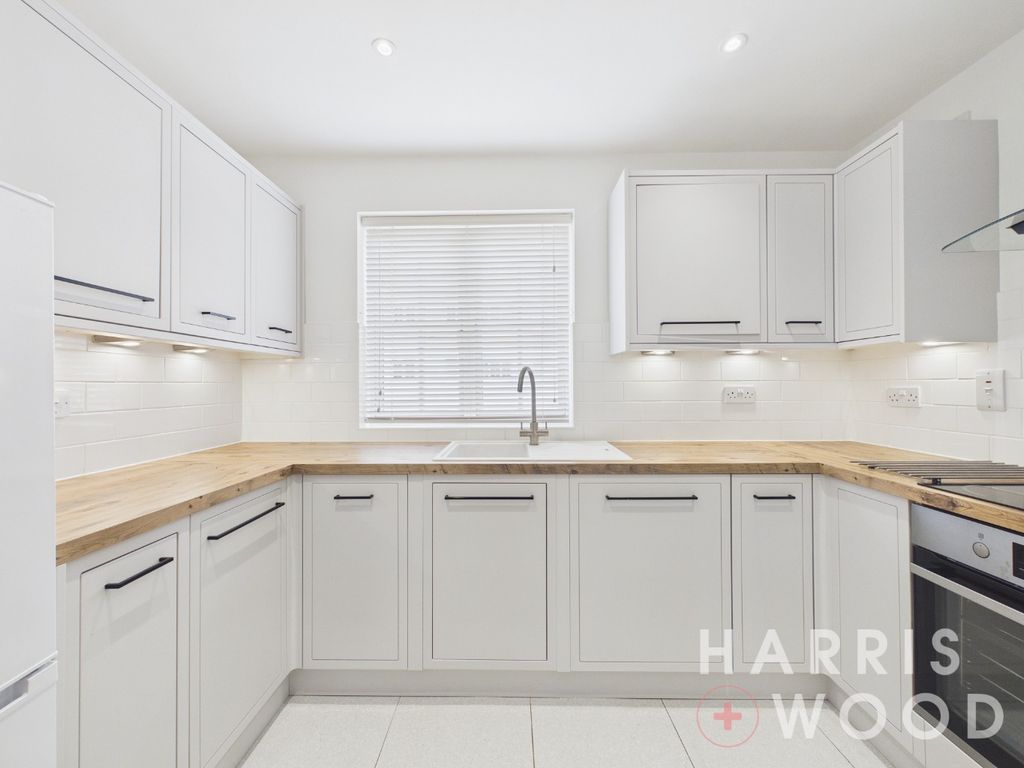 Property photo 1 of 18 5013591