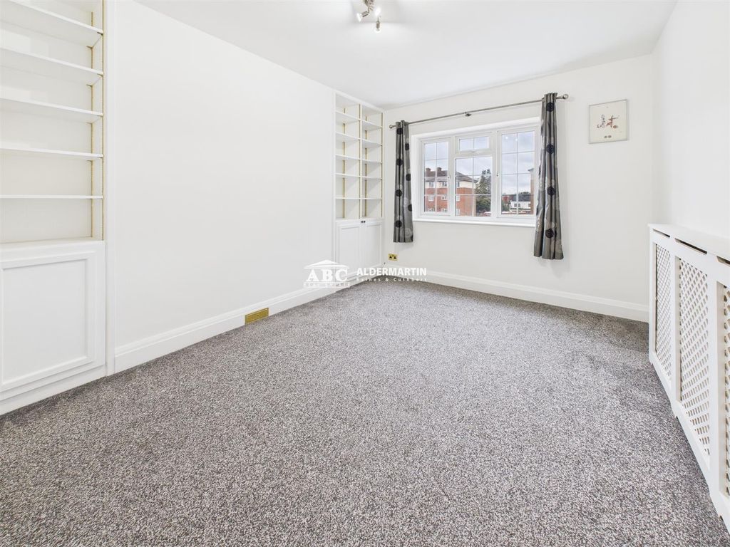 Property photo 3 of 10 Cam03215G0-Pr0064-Still003.Jpg