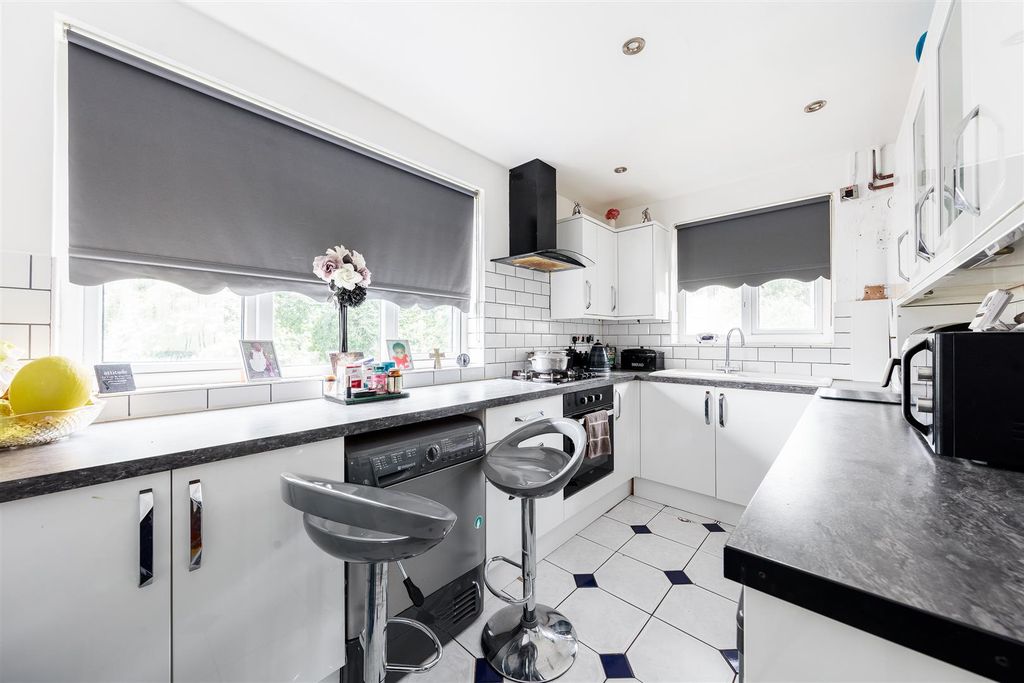 Property photo 2 of 10 094A0526-Hdr-Edit.Jpg