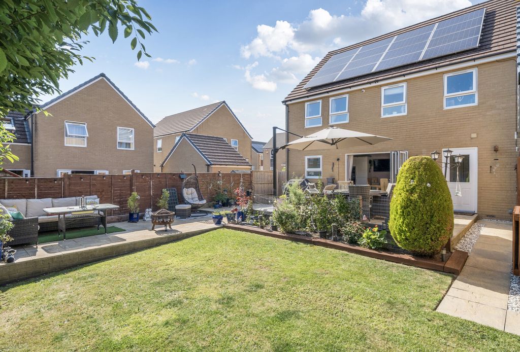 Property photo 3 of 23 1311063-11-685301...