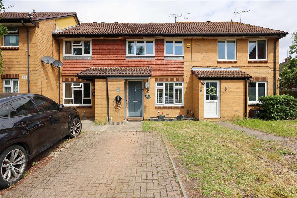 Property photo 1 of 16 External