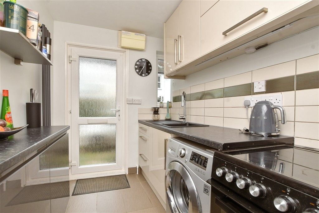 Property photo 3 of 15 Kitchen