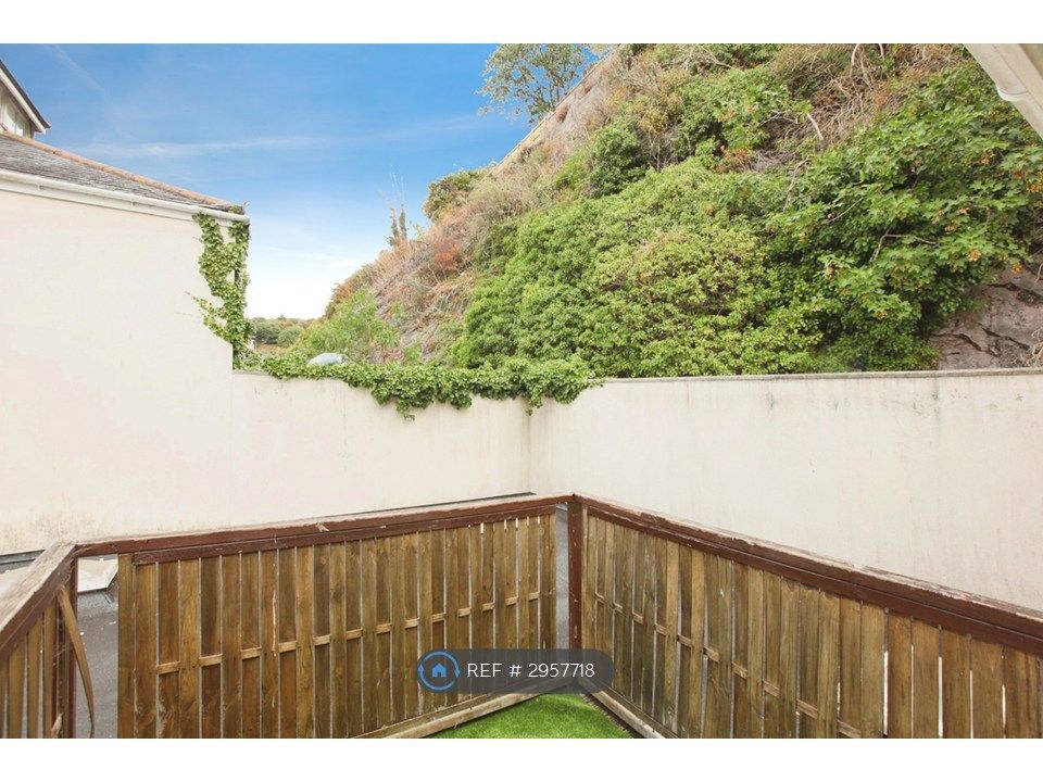 Property photo 2 of 19 Balcony