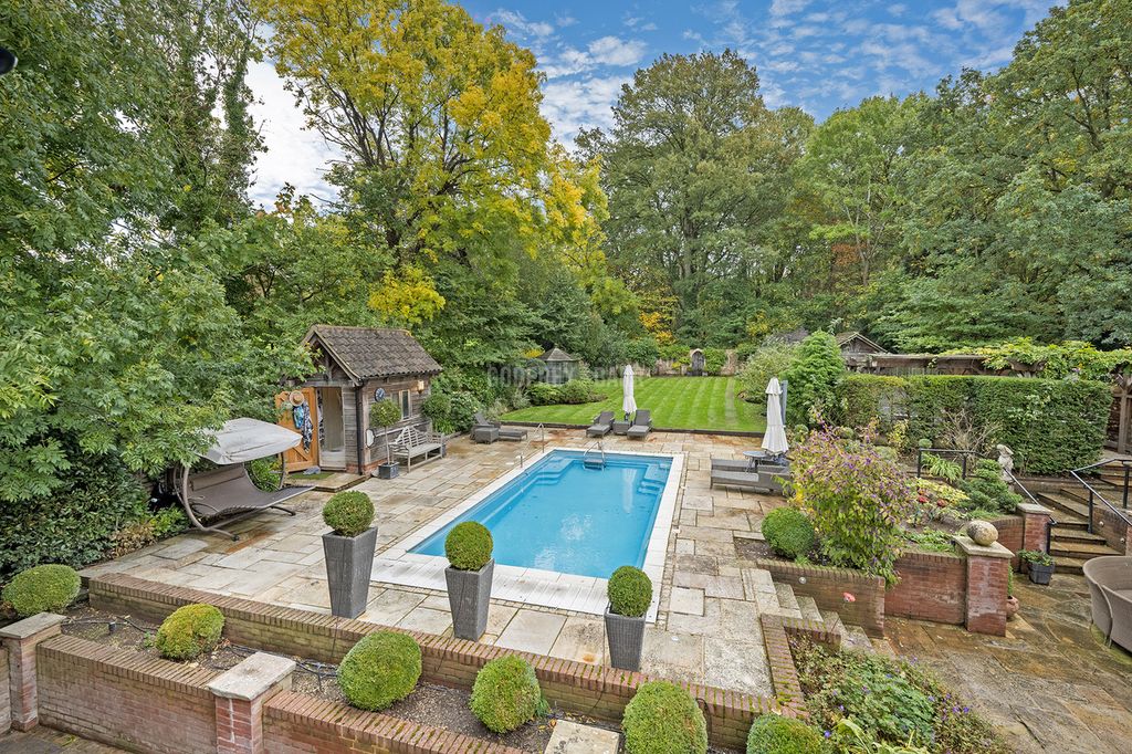 Property photo 3 of 30