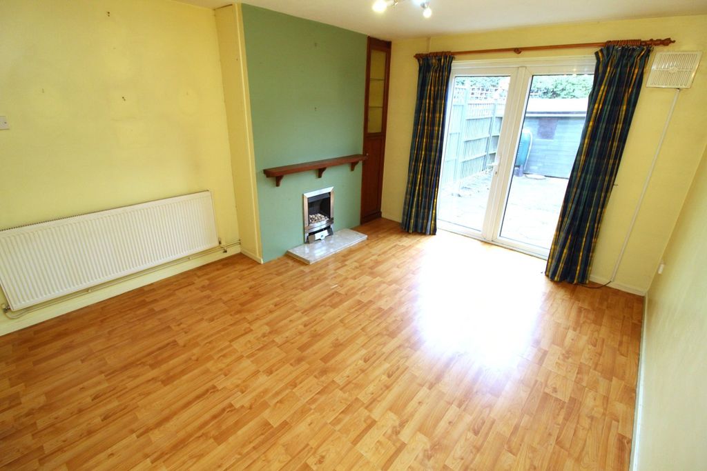 Property photo 3 of 8