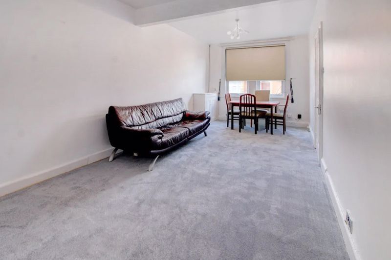 Property photo 3 of 8 Photo 3