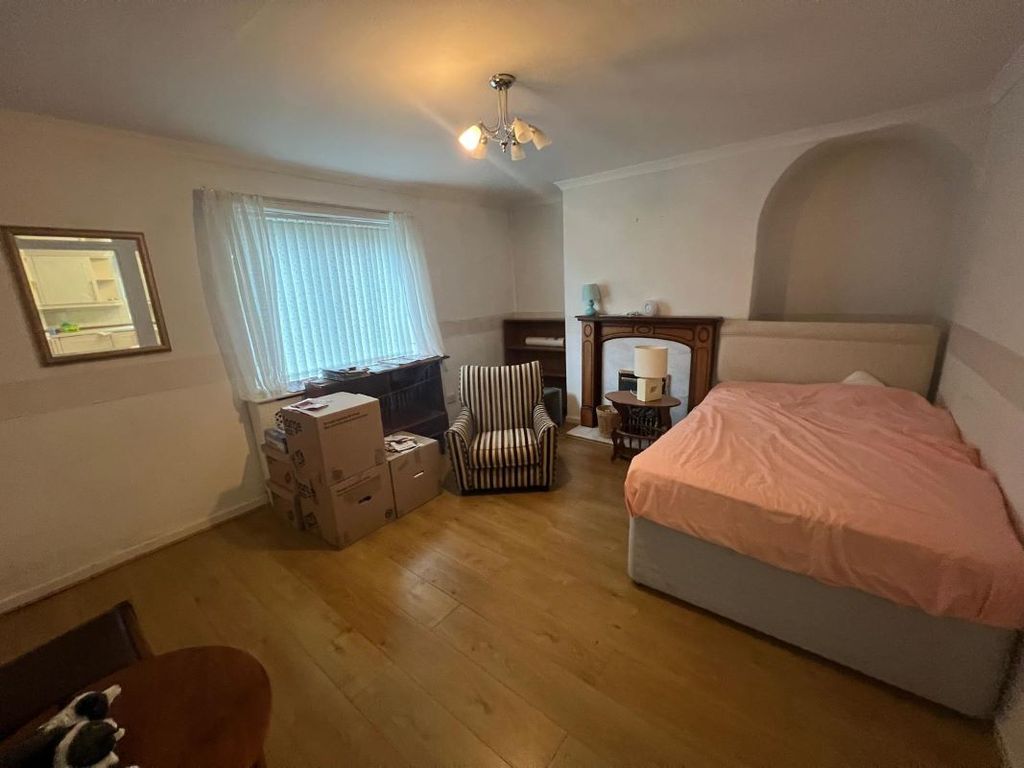 Property photo 3 of 10 Image 3