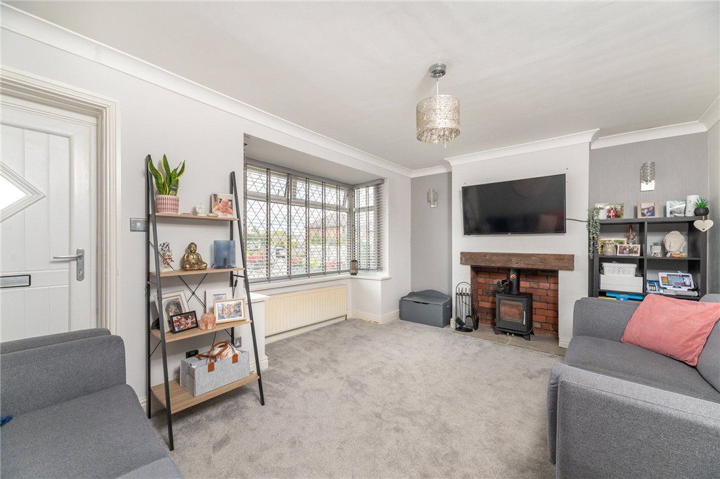 Property photo 2 of 33 Living Room