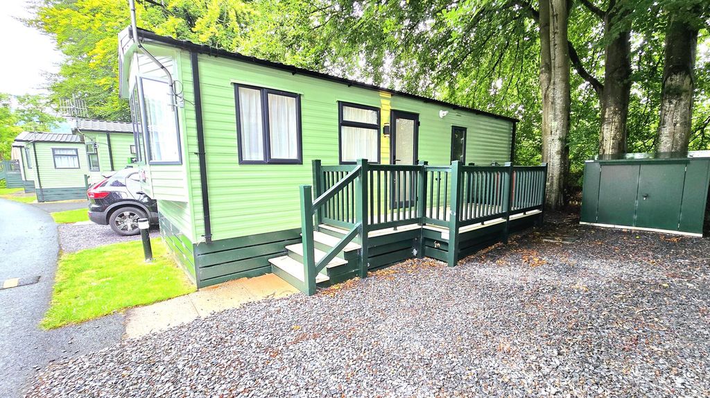 Property photo 1 of 8 Main Photo