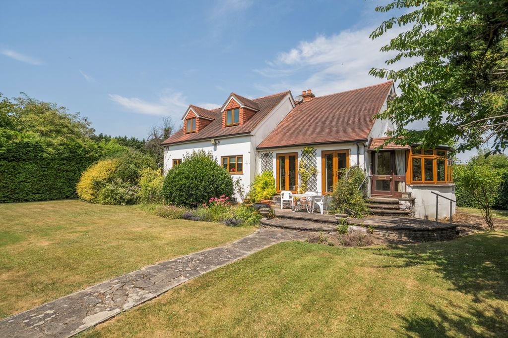 Property photo 1 of 18