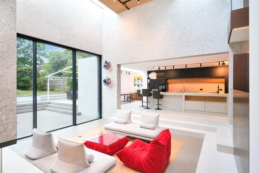 Property photo 1 of 29 18907964 (15).Jpg