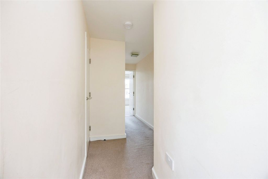 Property photo 2 of 11 Picture No. 04