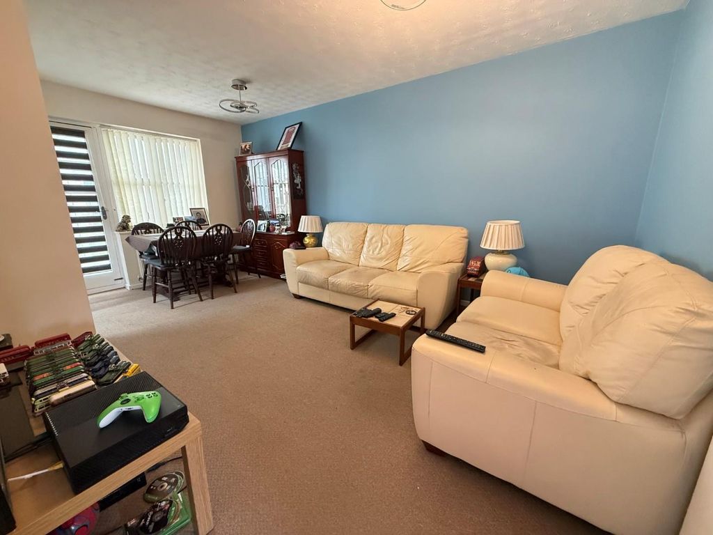 Property photo 2 of 10 3.Jpg