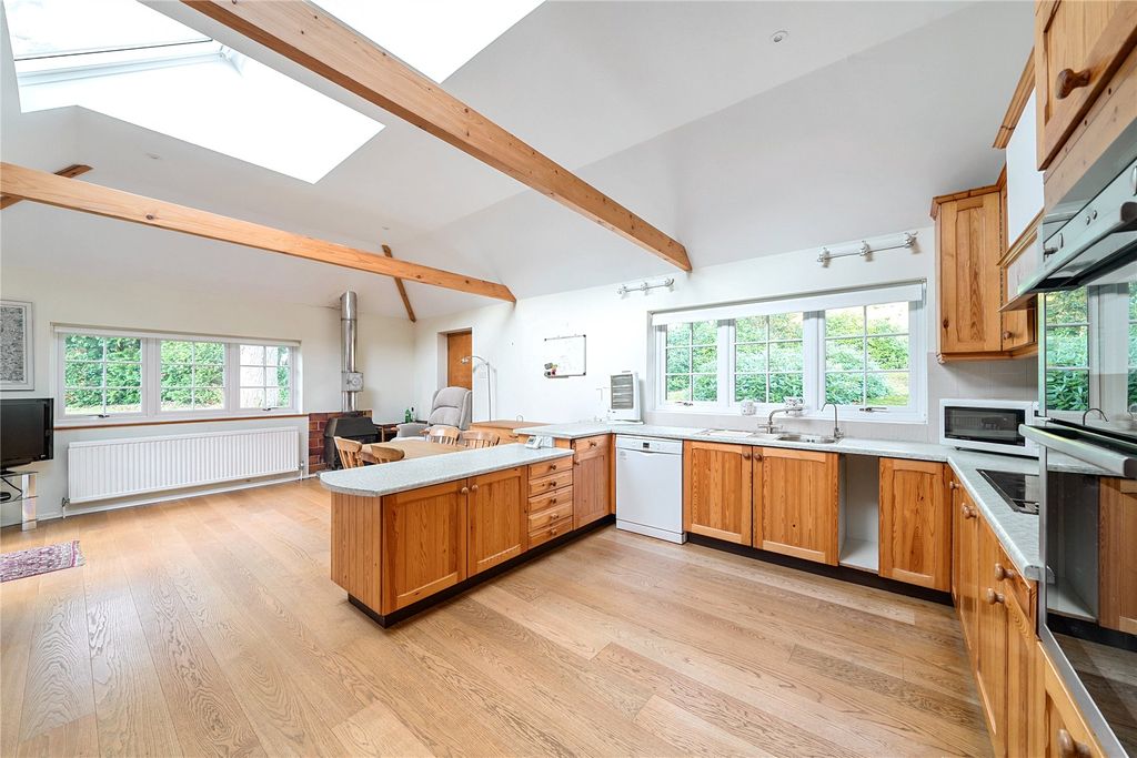 Property photo 2 of 30 Picture No. 45