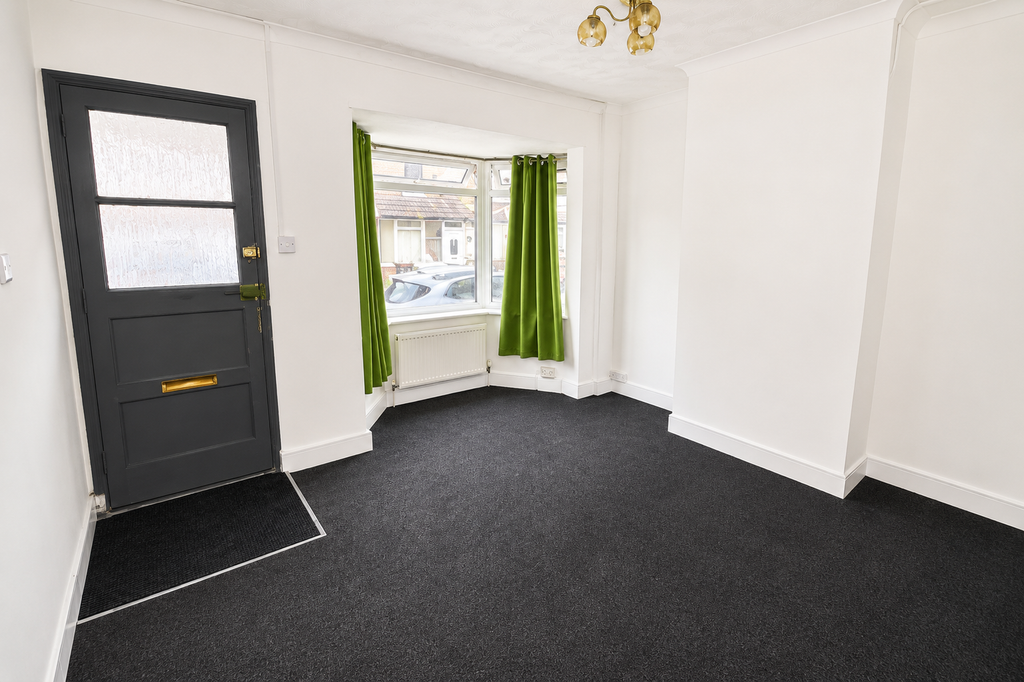 Property photo 2 of 9