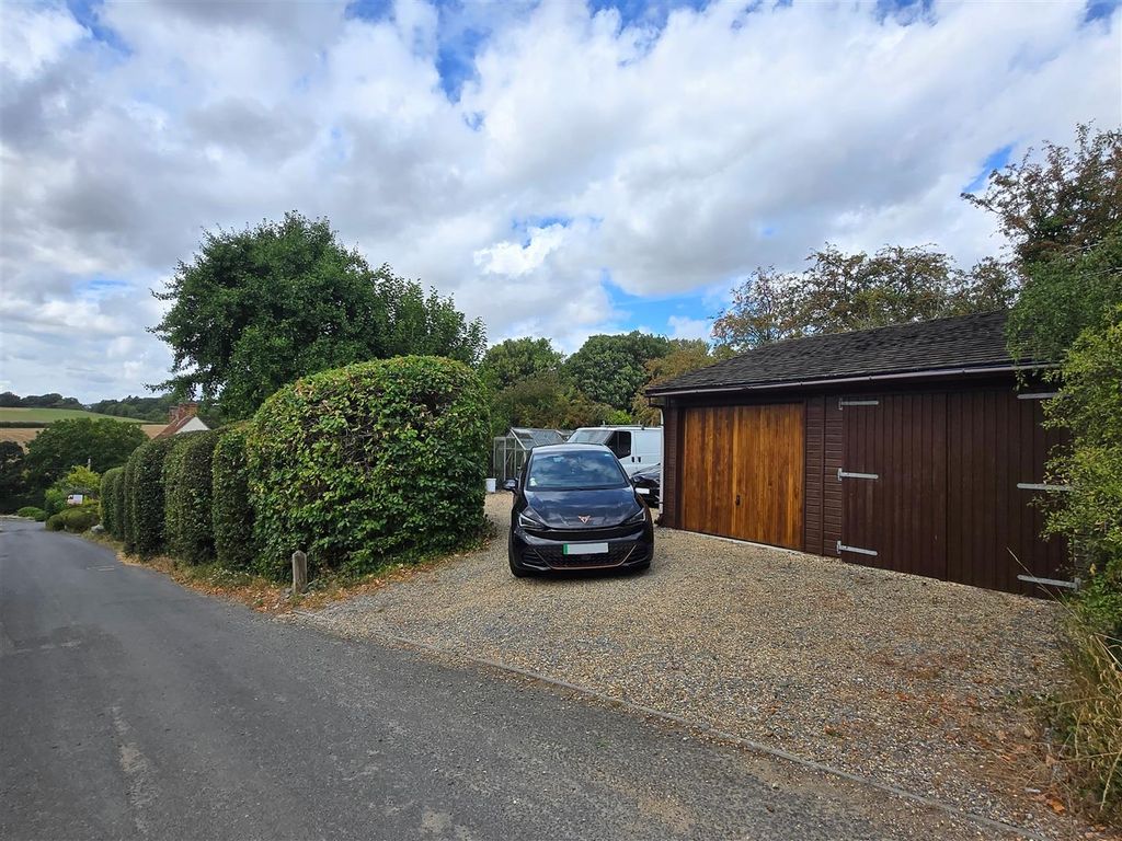 Property photo 2 of 36 Detached Double Garage