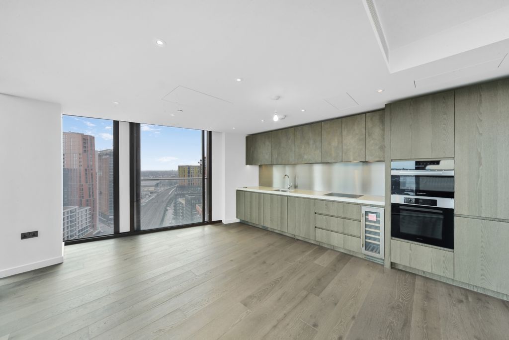 Property photo 2 of 17 Dsc_5350_High