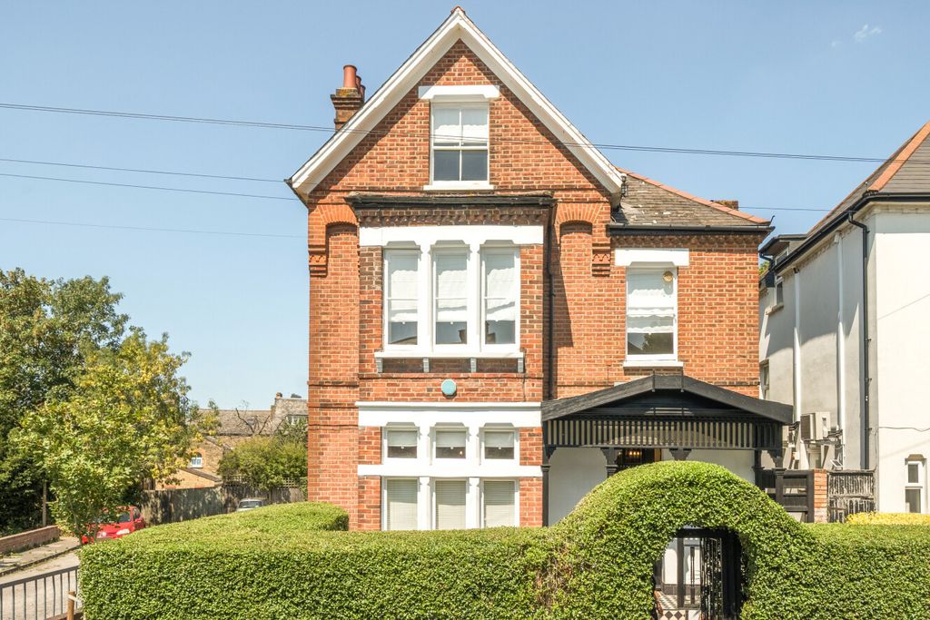Property photo 1 of 16 1-6A6A0E9c6Cecc-1...
