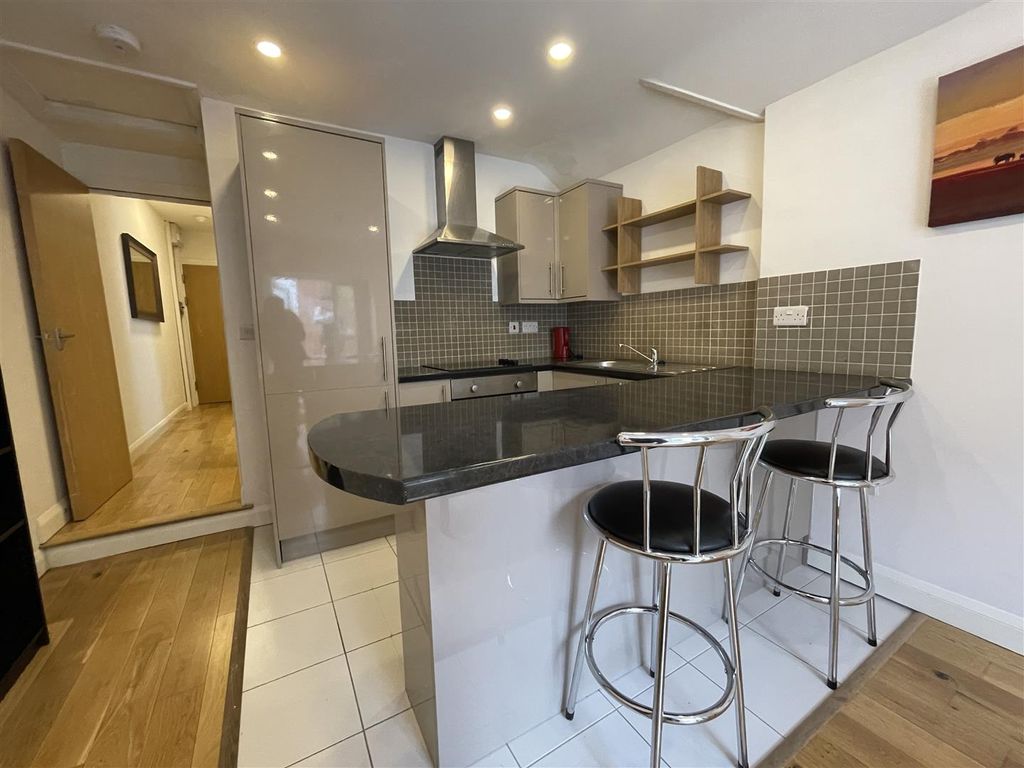 Property photo 2 of 9 Img_2165.Jpg