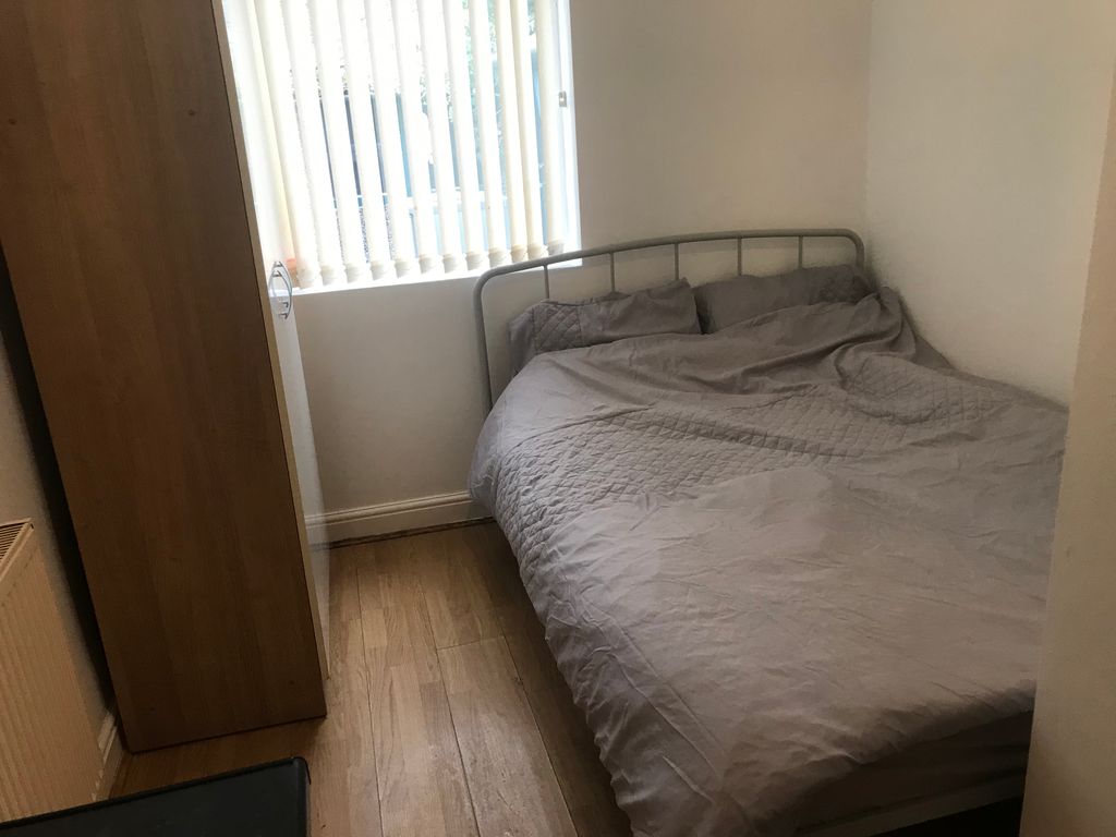 Property photo 1 of 6 Bedroom 2
