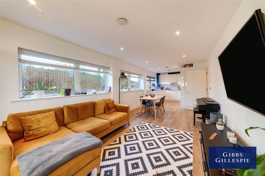 Property photo 2 of 10 Picture No. 04